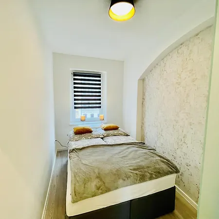 Zentrale Moderne Mitten In No 2 דירה *